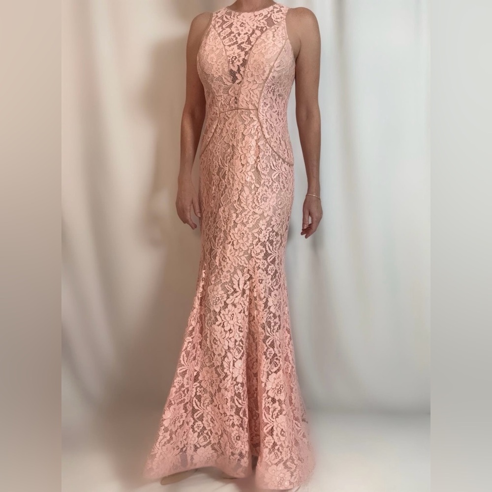 Xscape Sweetheart Neckline Lace Trumpet Gown in Pink